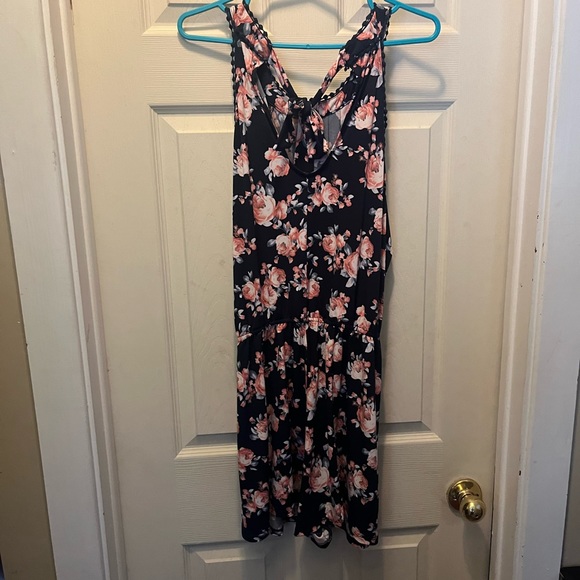 Maurice’s womens large navy sleeveless floral shorts romper back tie - Picture 4 of 6